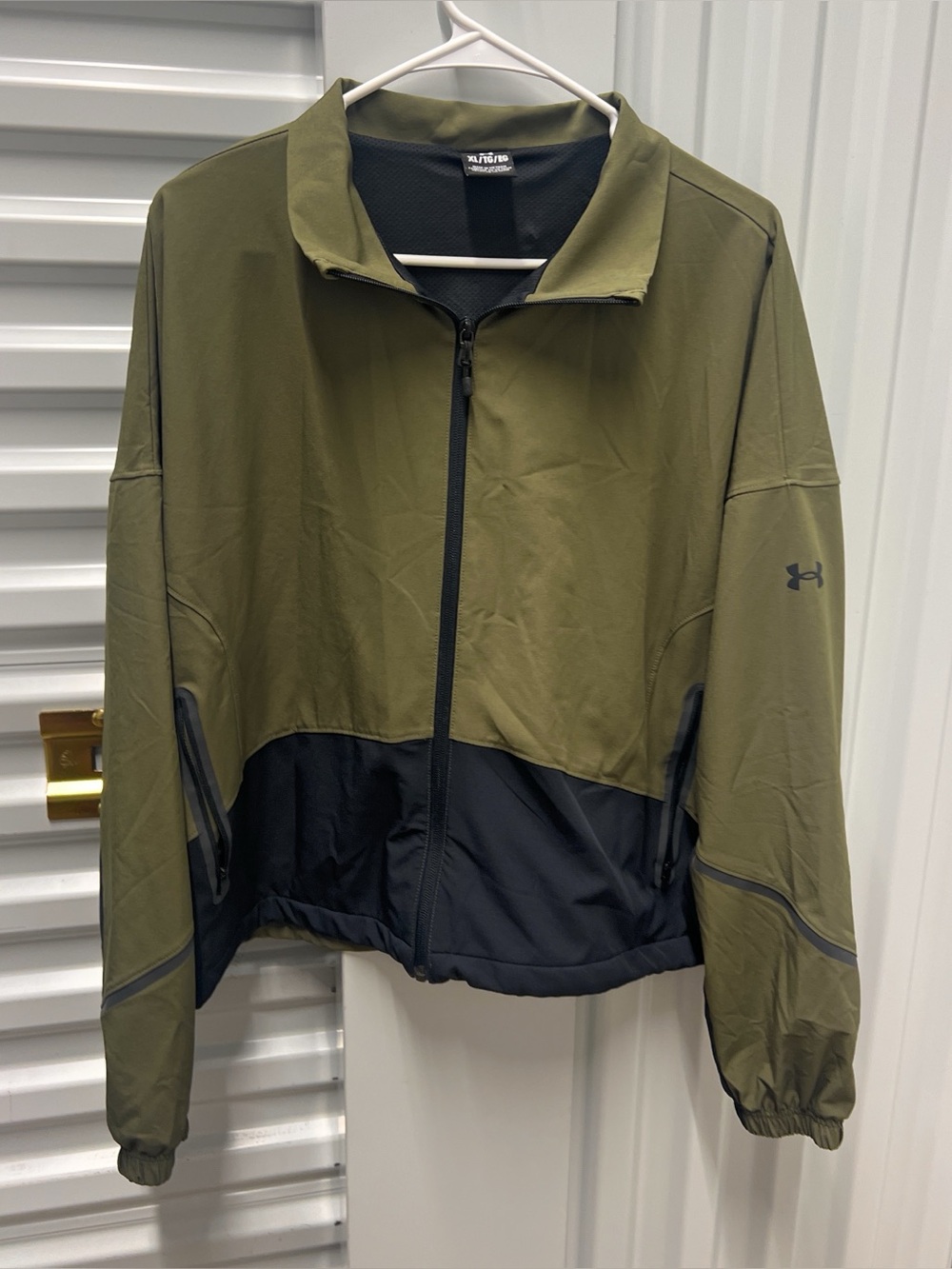 Under Armour Women's Jacket Size XL Drawstring Waist Green/Black Olive